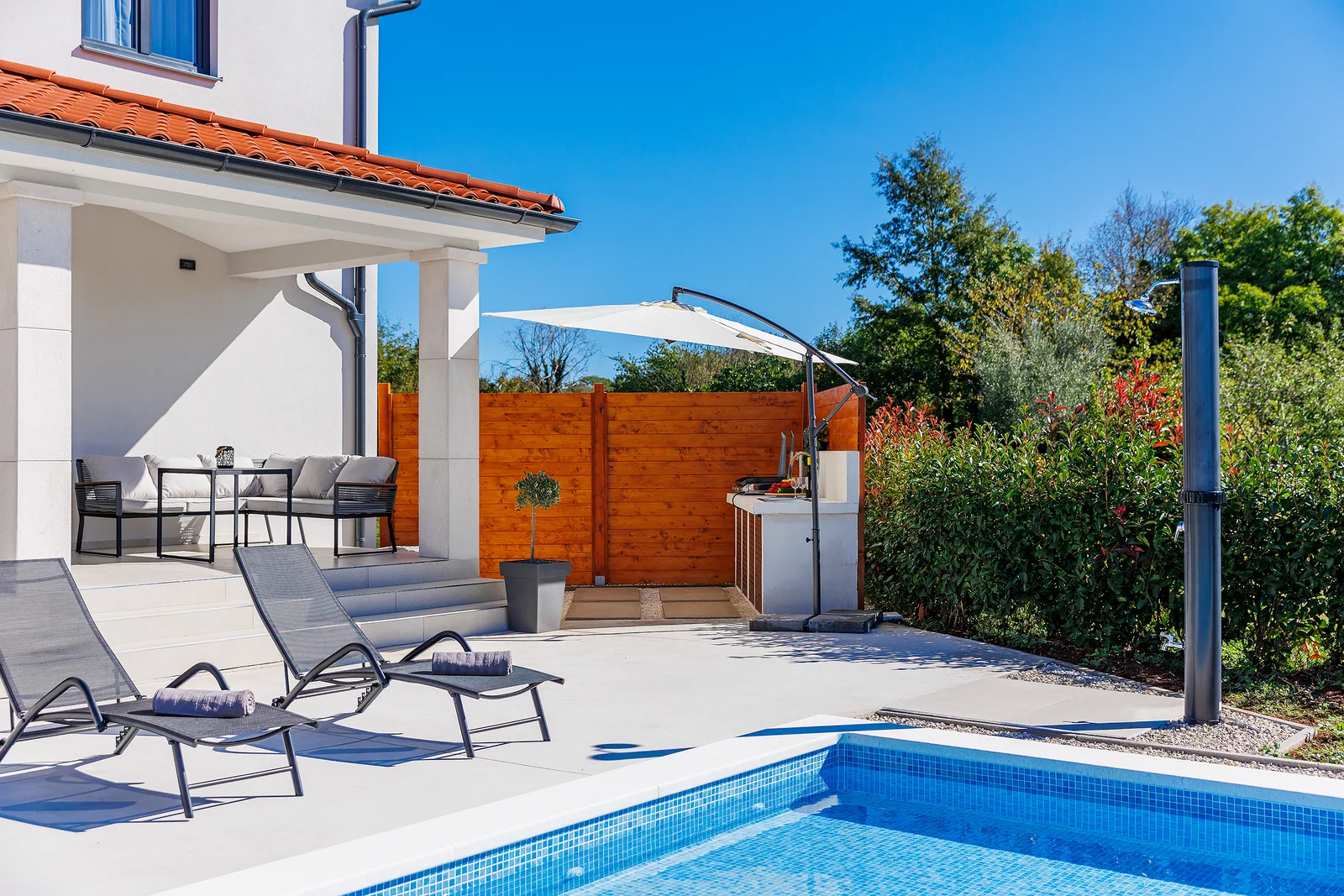 Villa Eroa — bazen i vanjski prostor (29)